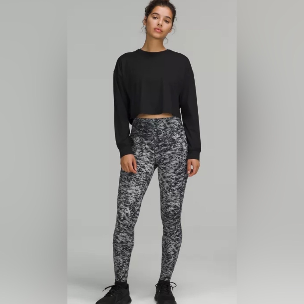 Lululemon Base Pace High-Rise Tight 25" Size 12 in Estuary Grey. NNC